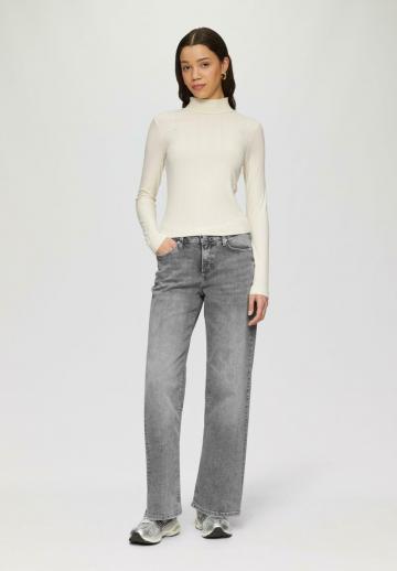 Клешеные джинсы