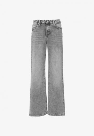 Клешеные джинсы