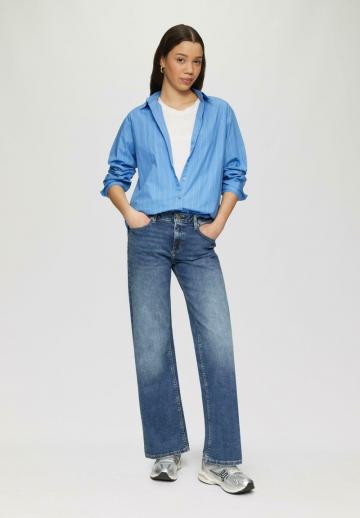 Клешеные джинсы