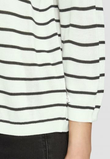 Пуловер с рукавом три четверти