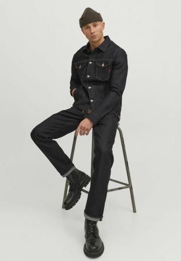 Узкие джинсы