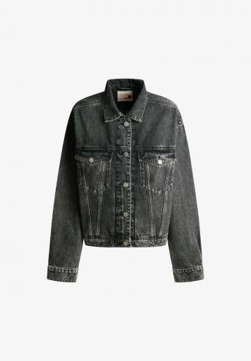 Джинсовая куртка