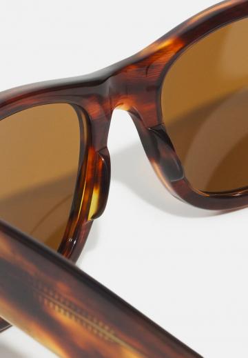 Солнечные очки