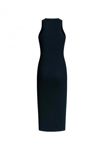 Вязаное платье