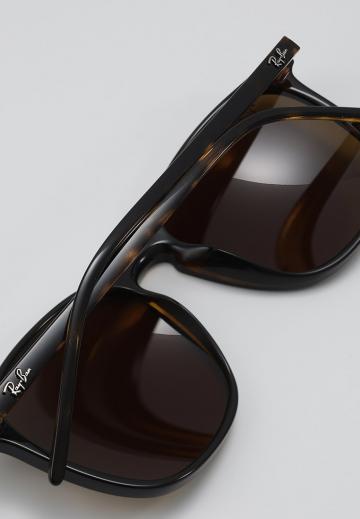 Солнечные очки