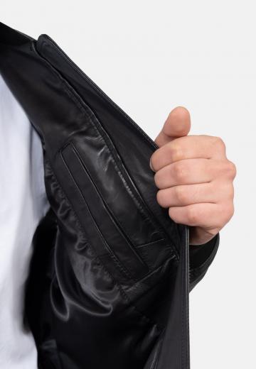 Куртка бомбер