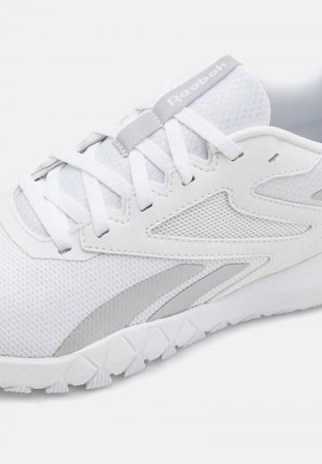 Тренировочные кроссовки