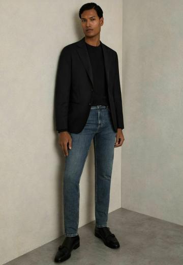 Узкие джинсы