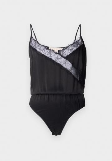 Топ на бретельках