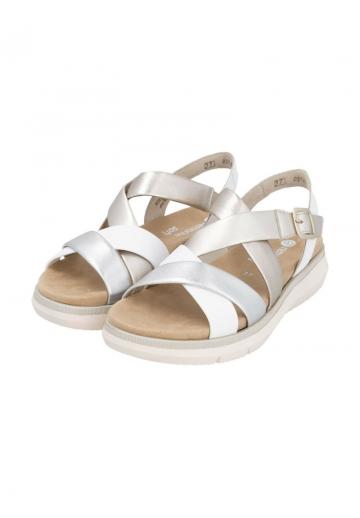 Босоножки на танкетке