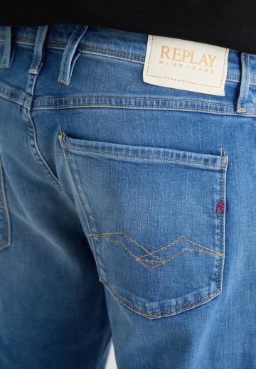 Узкие джинсы