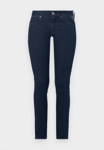 Узкие джинсы