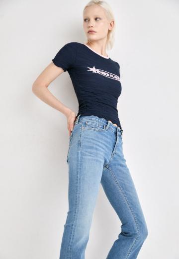 Клешеные джинсы