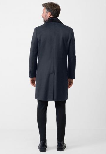 Короткое пальто