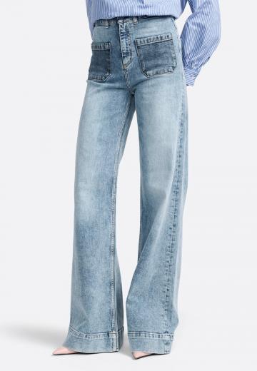 Клешеные джинсы