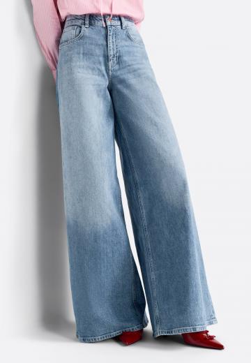 Свободные джинсы