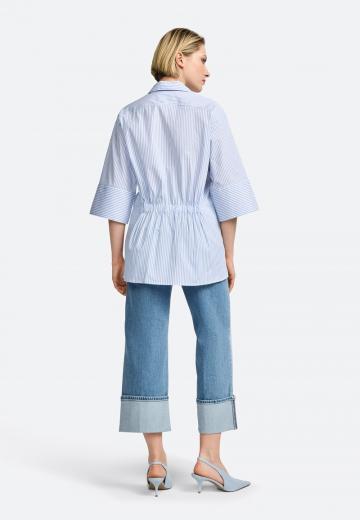 Короткие джинсы