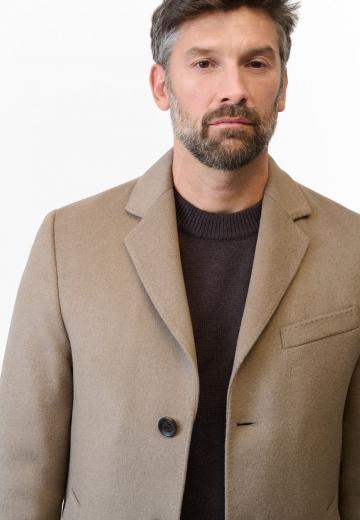 Короткое пальто