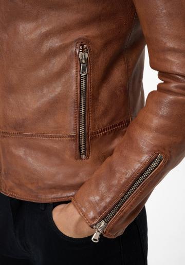 Кожаная куртка