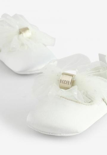 Детская обувь