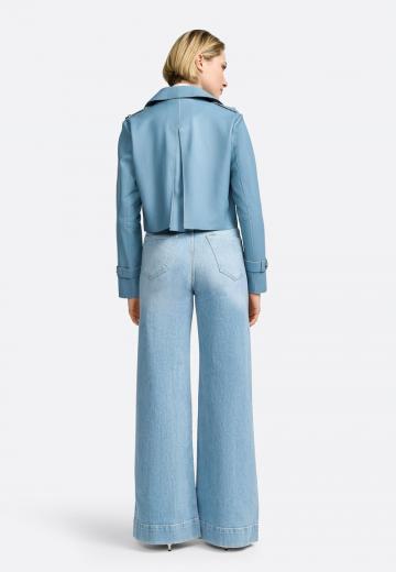 Клешеные джинсы