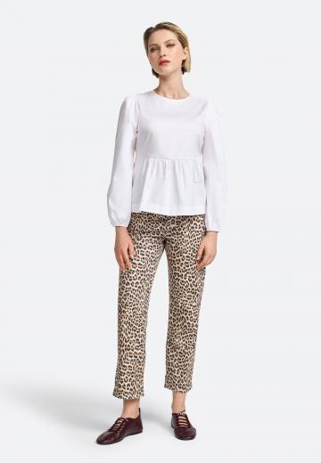 Короткие джинсы