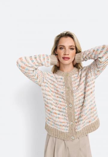 Жаккардовая вязаная кофта