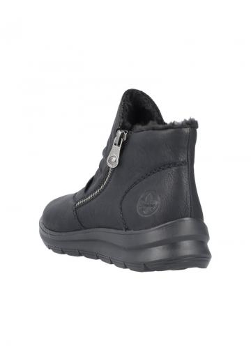 Зимние ботинки