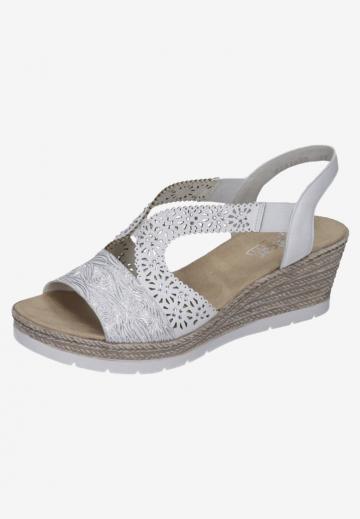 Босоножки на танкетке