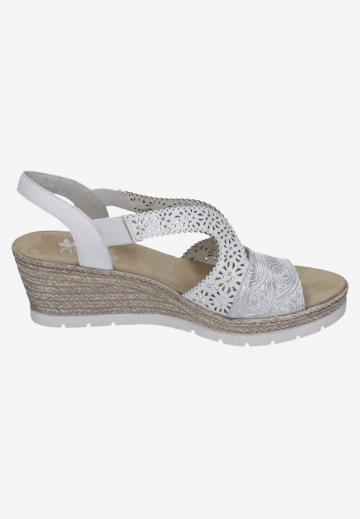 Босоножки на танкетке