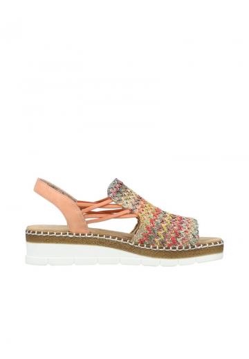 Босоножки на танкетке