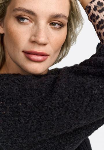 Пуловер с рукавом три четверти