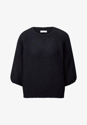 Пуловер с рукавом три четверти