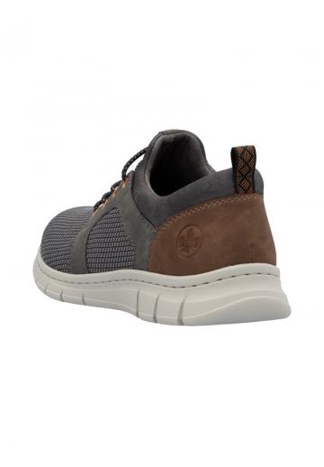 Ботинки на шнуровке