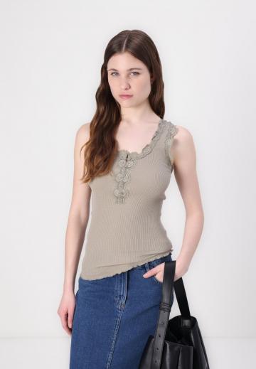 Майка-борцовка