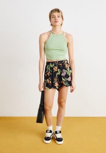 Топ на бретельках