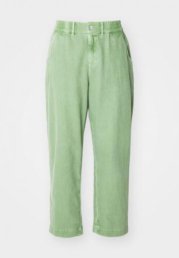 Свободные джинсы