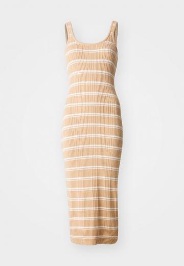 Пляжное платье