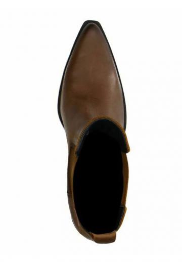 Полусапожки на высоком каблуке