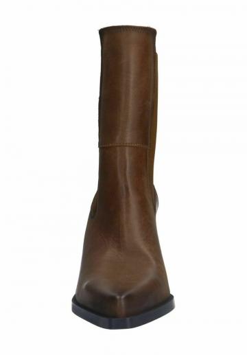 Полусапожки на высоком каблуке