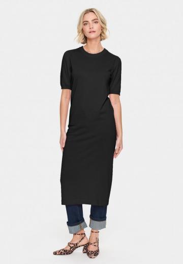 Вязаное платье