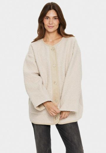 Короткое пальто