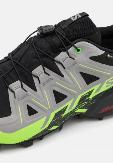 Беговые кроссовки