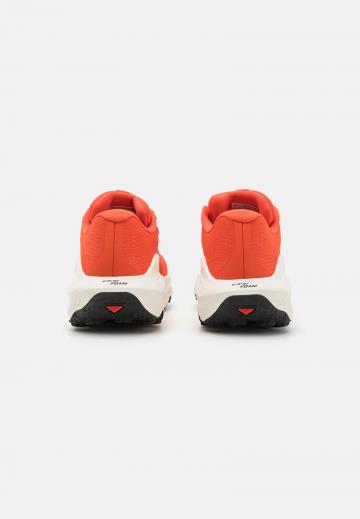 Беговые кроссовки