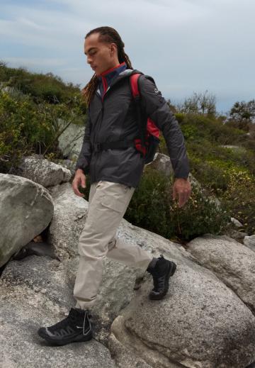 Походные ботинки