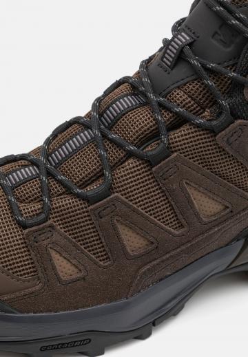 Походные ботинки