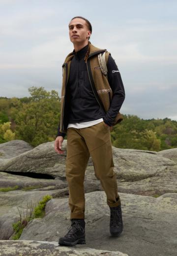 Походные ботинки