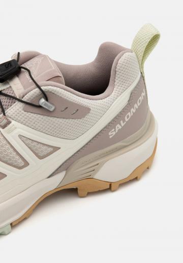 Походная обувь