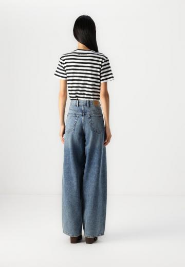 Свободные джинсы