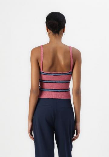 Топ на бретельках